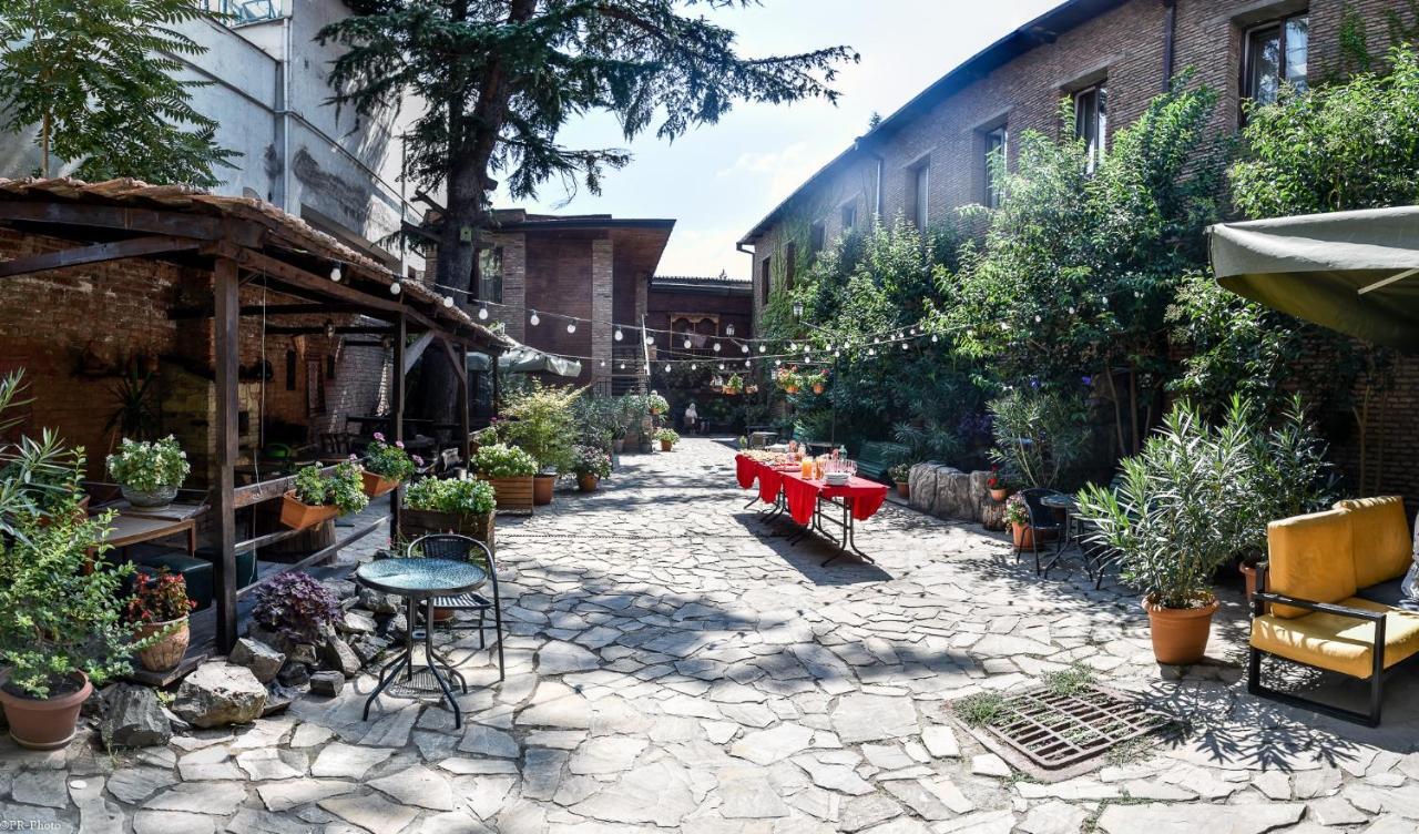 Tiflis Hotel Екстериор снимка
